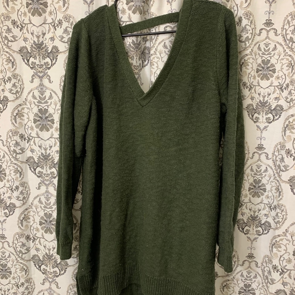 2/$20 TORRID green sweater with open back